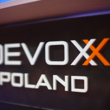 DevoxxPolandSpeakerDesk